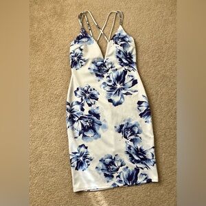 WINDSOR blue white floral 🫐🤍 dress
